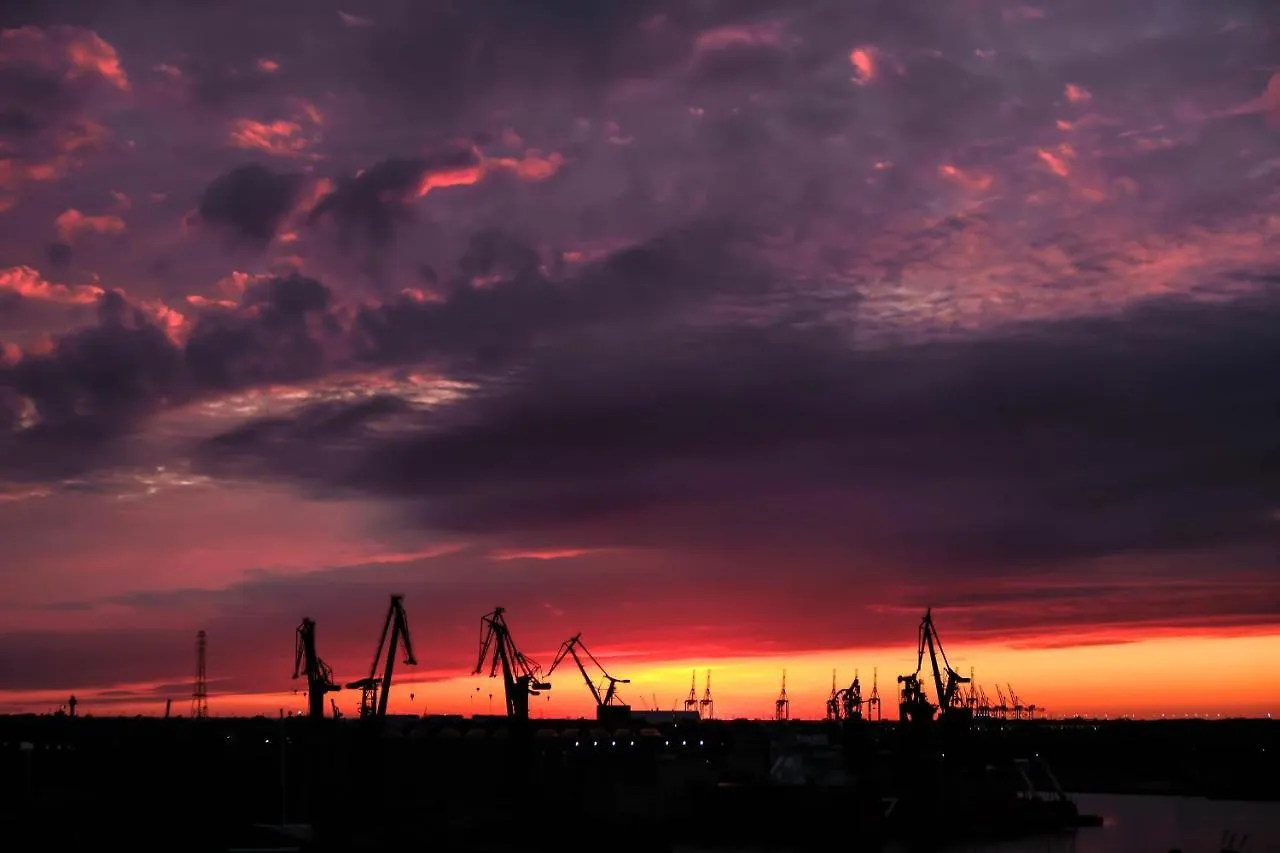 Sunrise Home W Sercu Gdanska 0*, Gdansk Poland